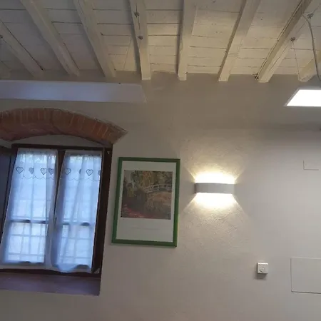 San Miniato 公寓 *