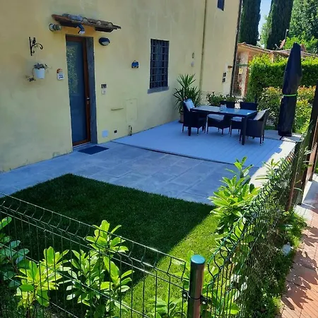 San Miniato 公寓